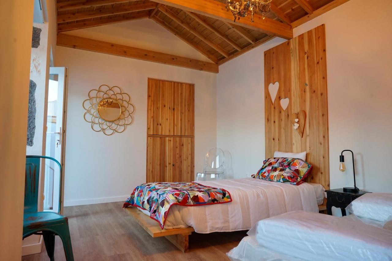 Largo Bispo Boutique Hostel Horta  Eksteriør billede